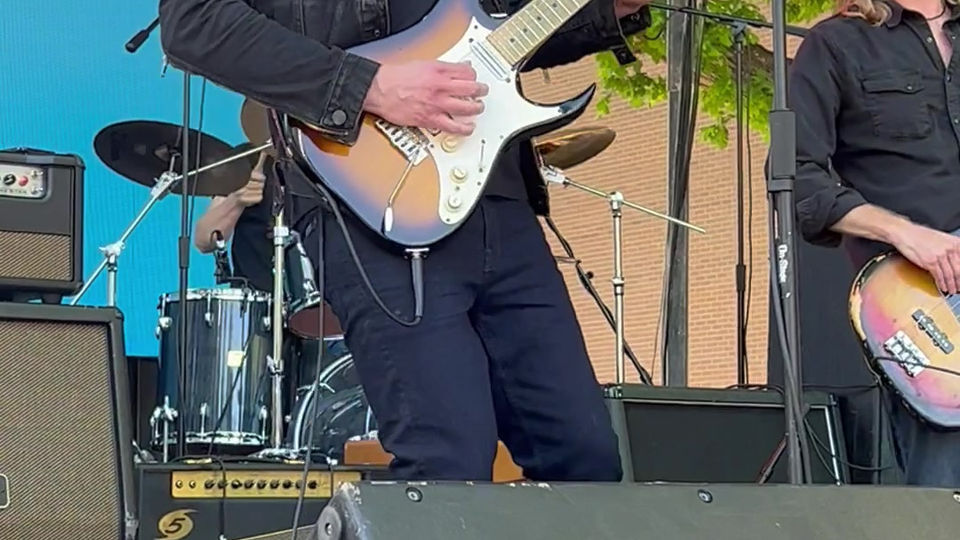 Andy Timmons Solo